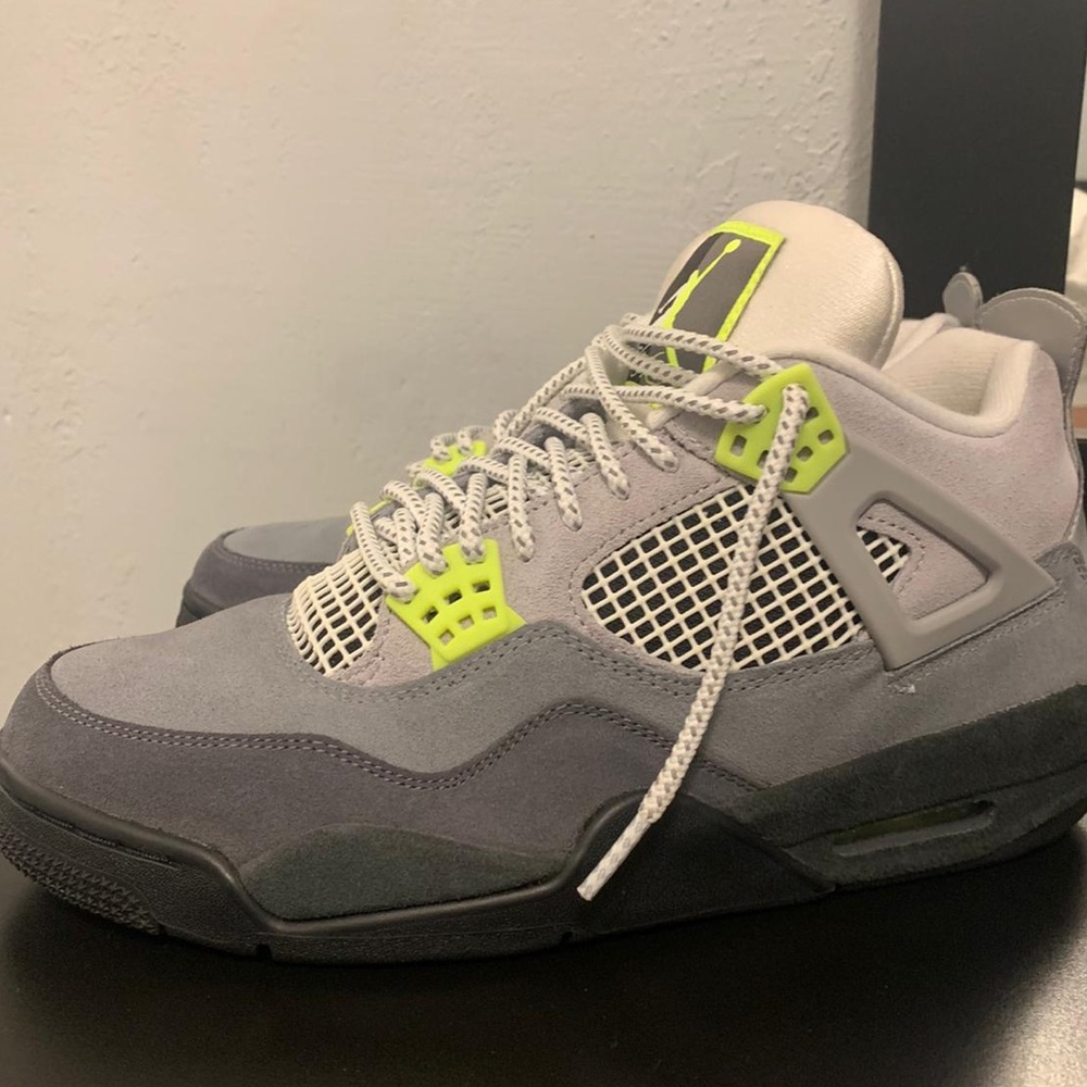 Air Jordan 4 Retro SE ‘Neon 95’